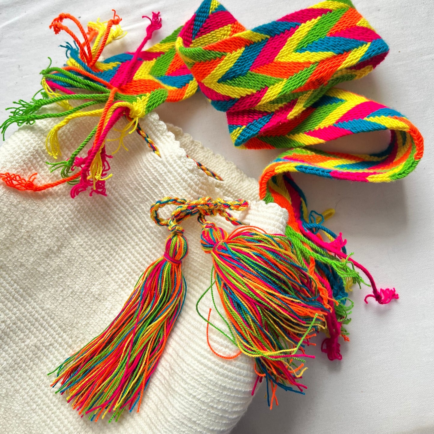 White & Bright Wayúu Style Bag