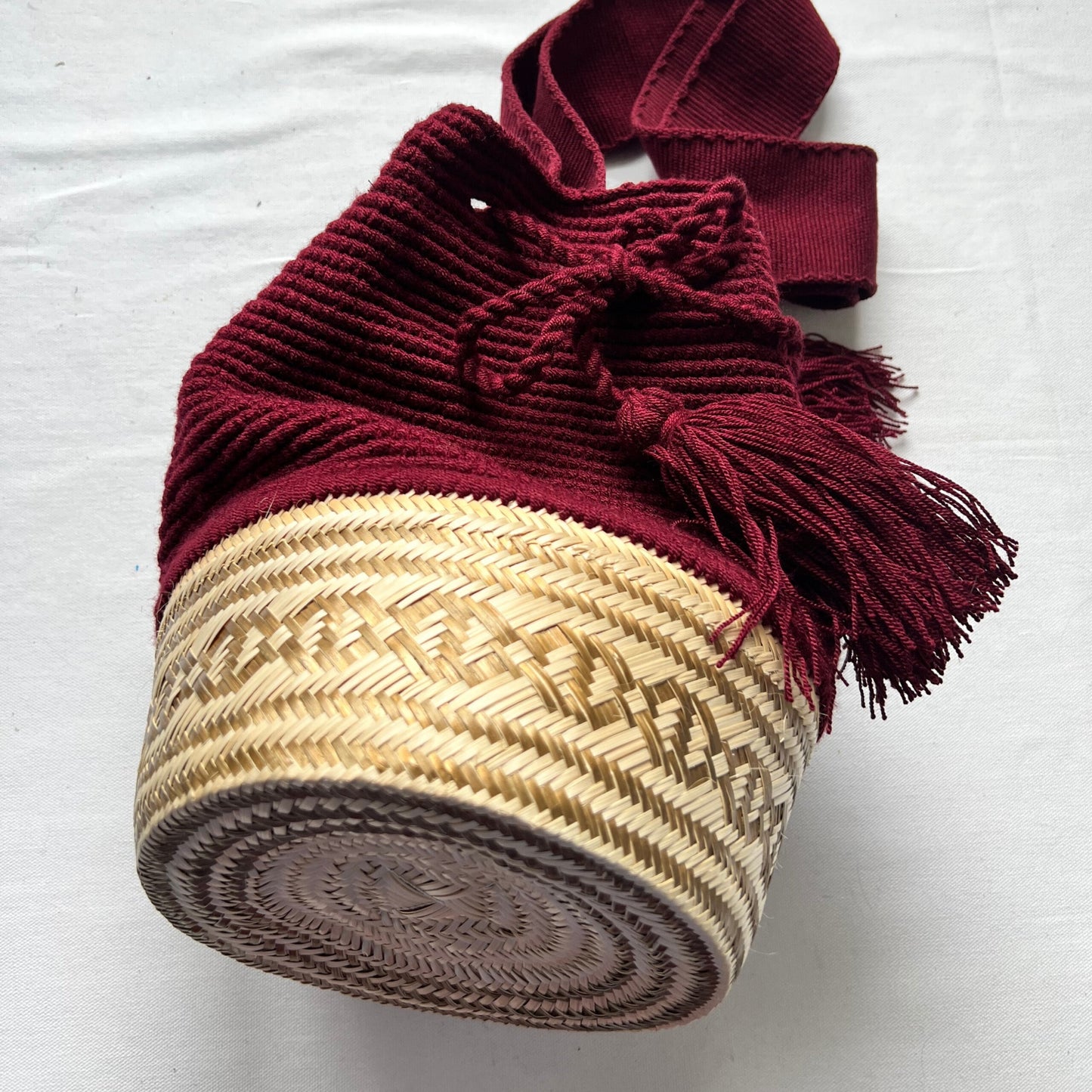 Wine & Jute Wayúu Style Bag