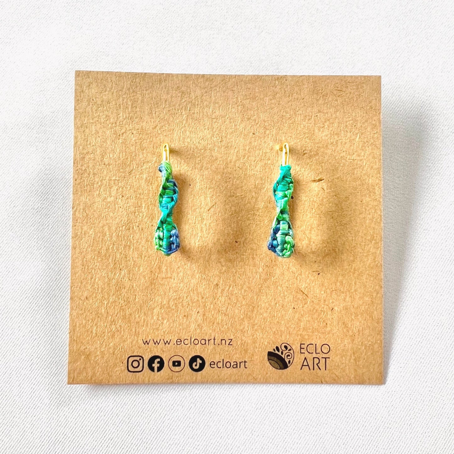 The Seeds Raffia Studs