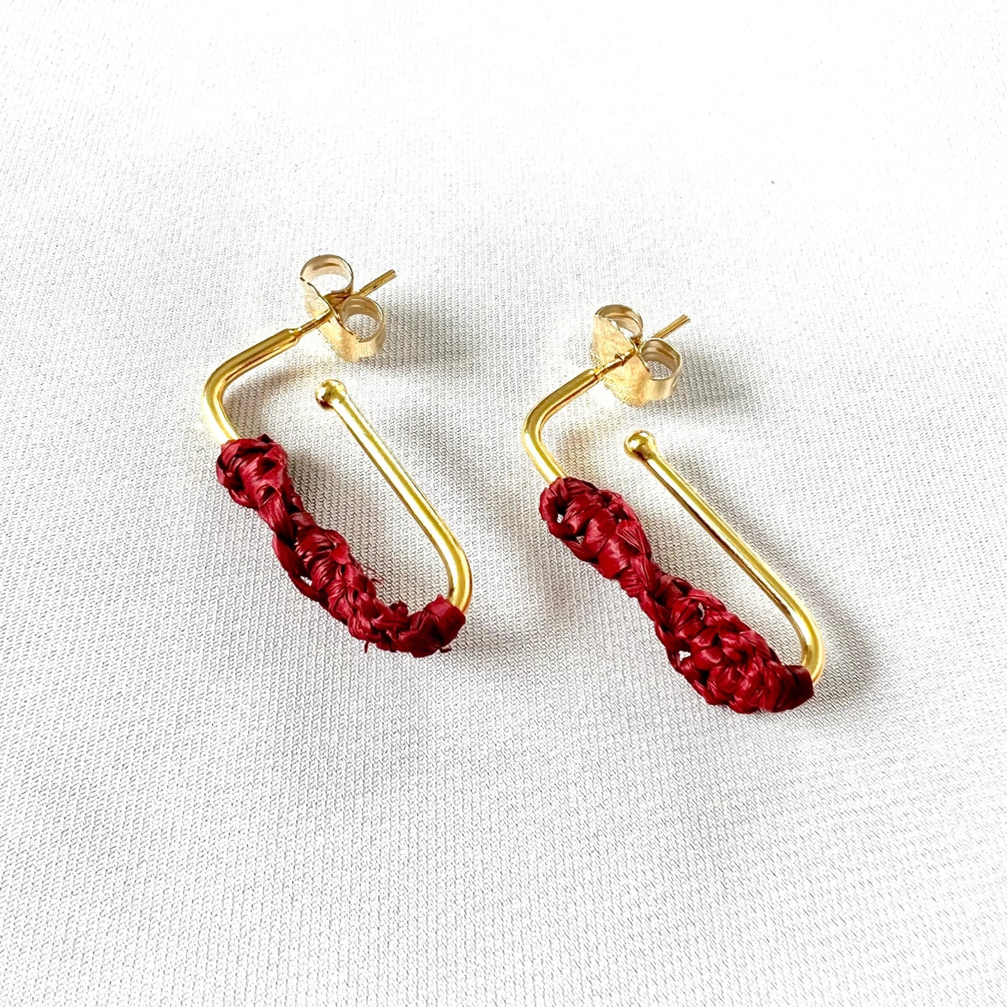 The Seeds Raffia Studs